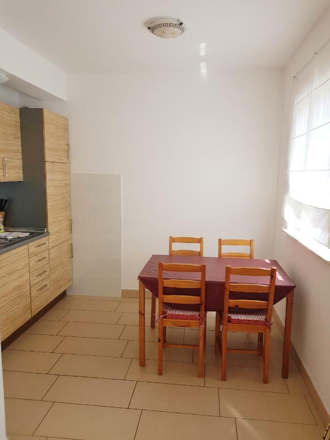Apartments Palaca Sunca Srima Eksteriør billede
