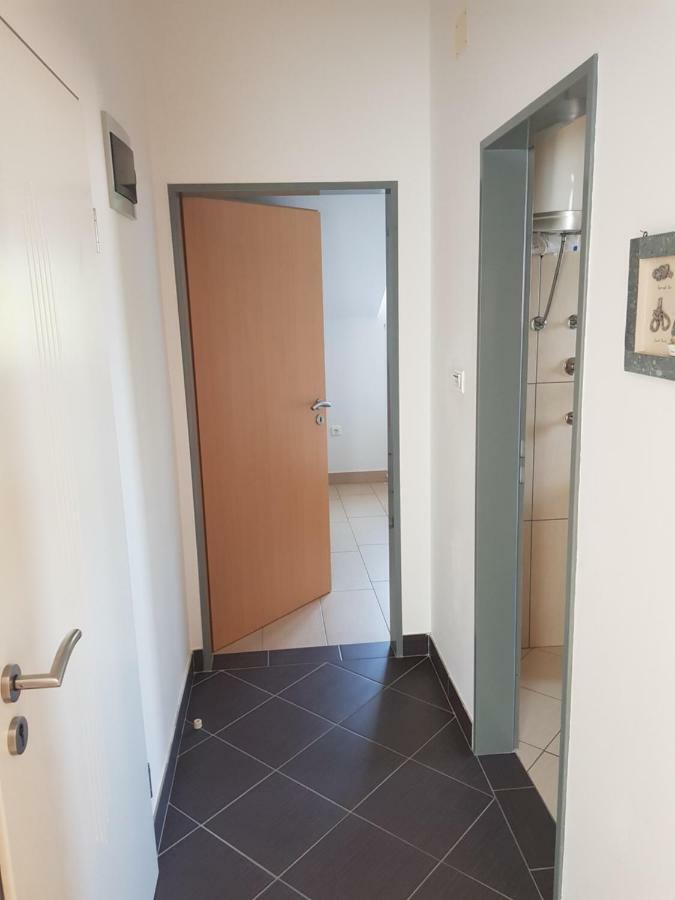 Apartments Palaca Sunca Srima Eksteriør billede